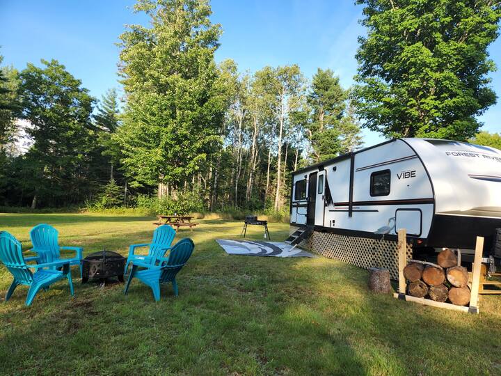 Delightful trailer on picturesque property Campers/RVs for Rent in