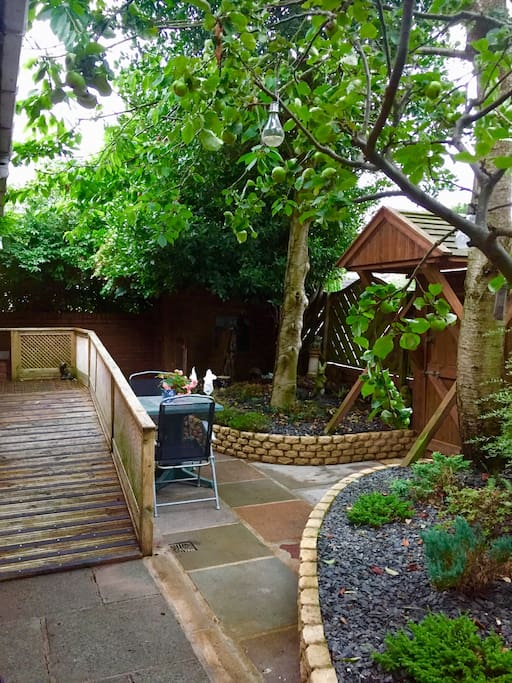 Guests Private Entrance