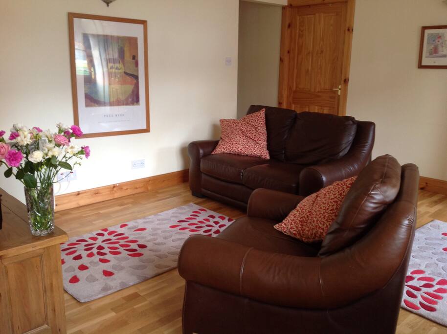 Sitting room dining room