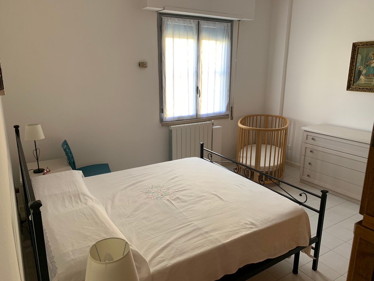 Camera da Letto e Culla, Grande