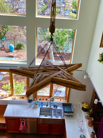 Amazing 4 BR smart home close to Stanford gallery image 5