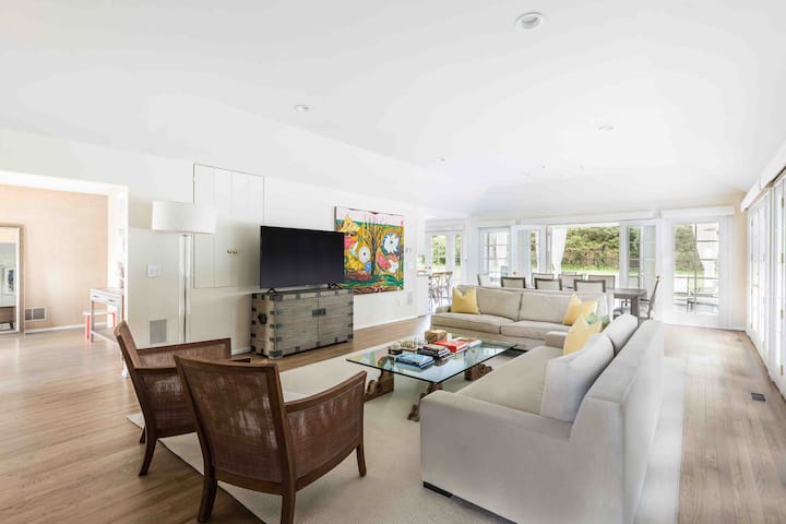 Sagaponack 4 Br/4 Bath, Pool House, 1.2mi To Beach - Bridgehampton, NY