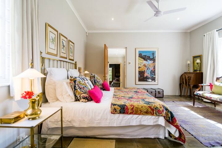 Cape Character Home gallery image 3