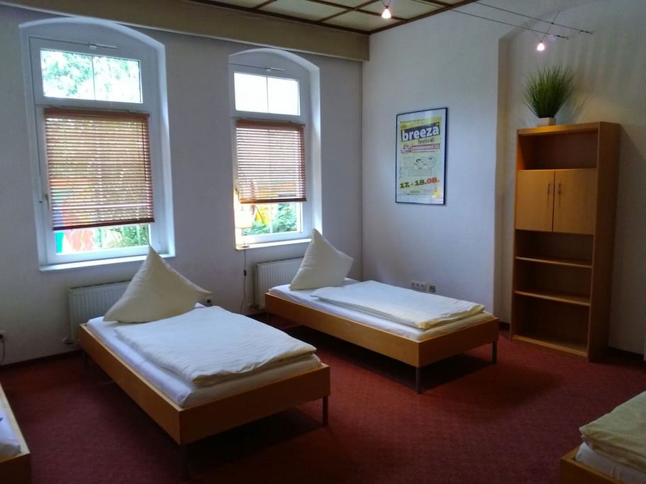 4 Bett Zimmer