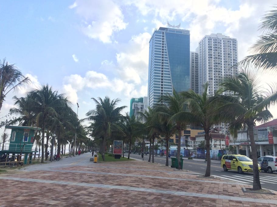 Muong Thanh Luxury Da Nang Hotel and Residential Towers
