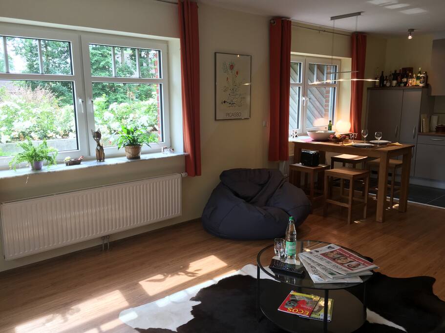 Blick vom Sofa auf die Küchenzeile