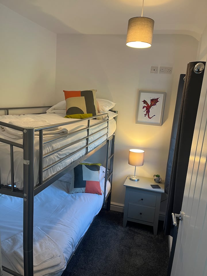 Chumba cha kulala vitanda 3 vya ghorofa