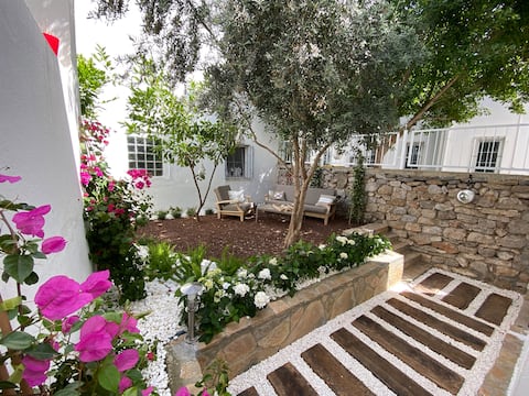 Cozy Flat In Bodrum Center With Private Garden