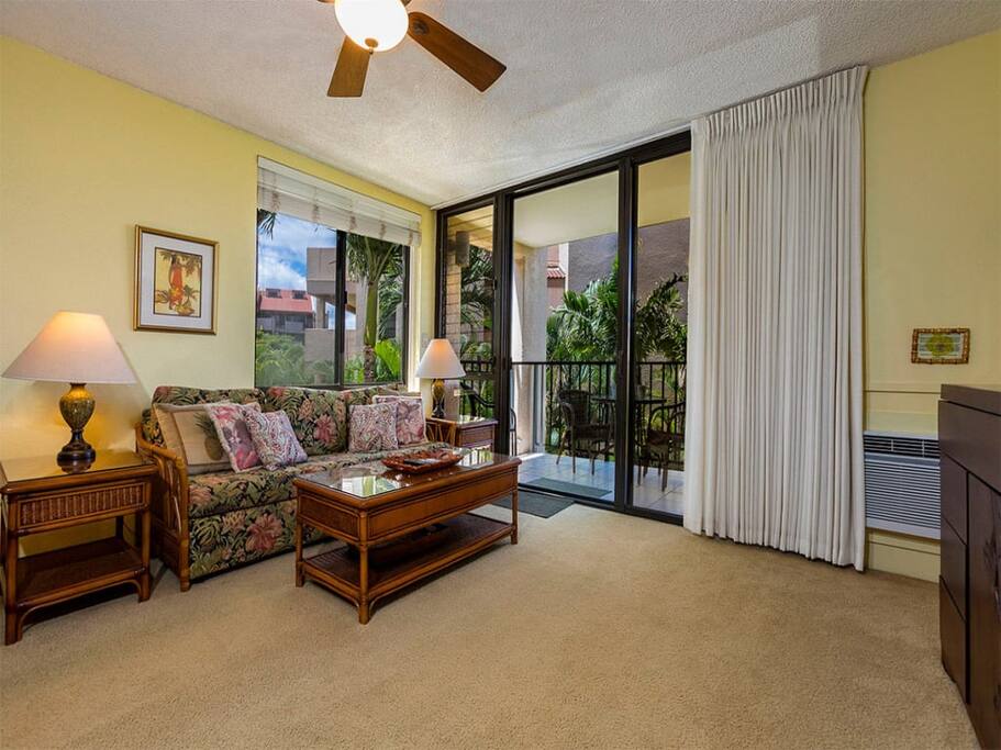 kamaole_sands_1gv_5201_livingrm2b.jpg