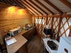 Yurt+Glamping+on+Historic+Oregon+Vineyard