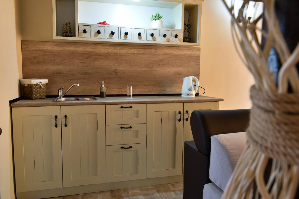 A place to prepare a cup of coffee or a tea!