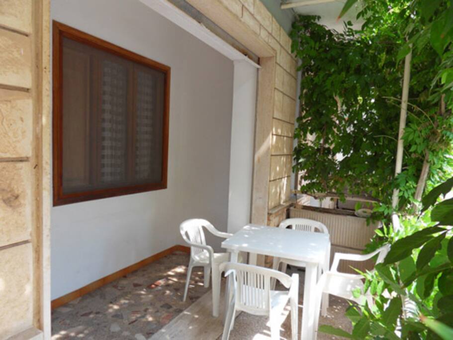 Veranda all'ingeresso.