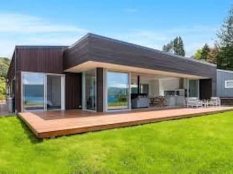 "Mana Sarovar"-indoor/outdoor flow, fabulous views