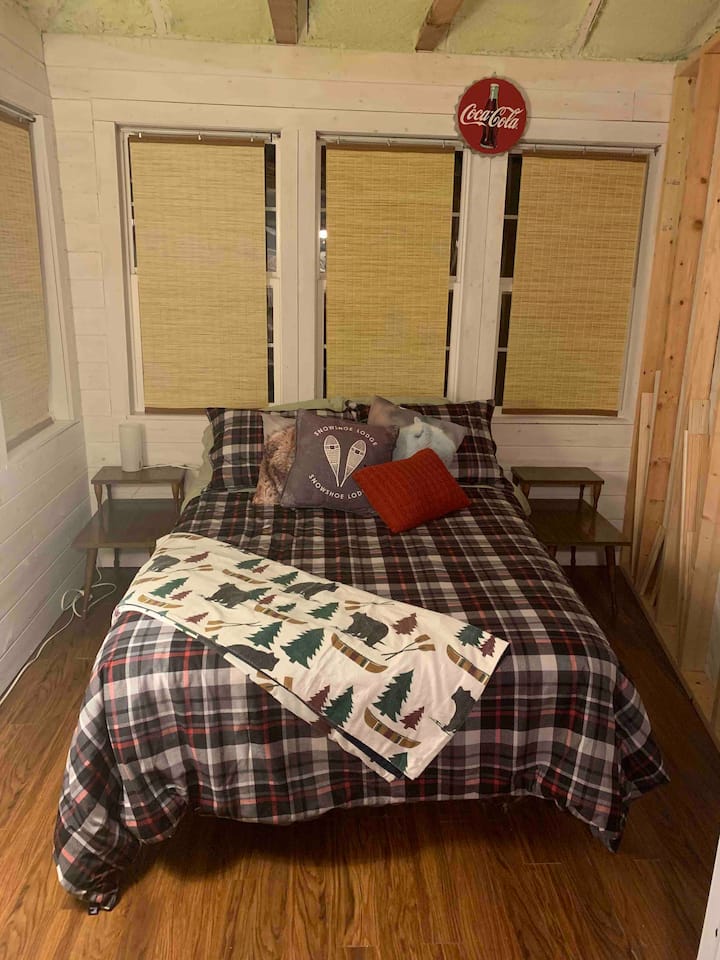 Third room double bed 