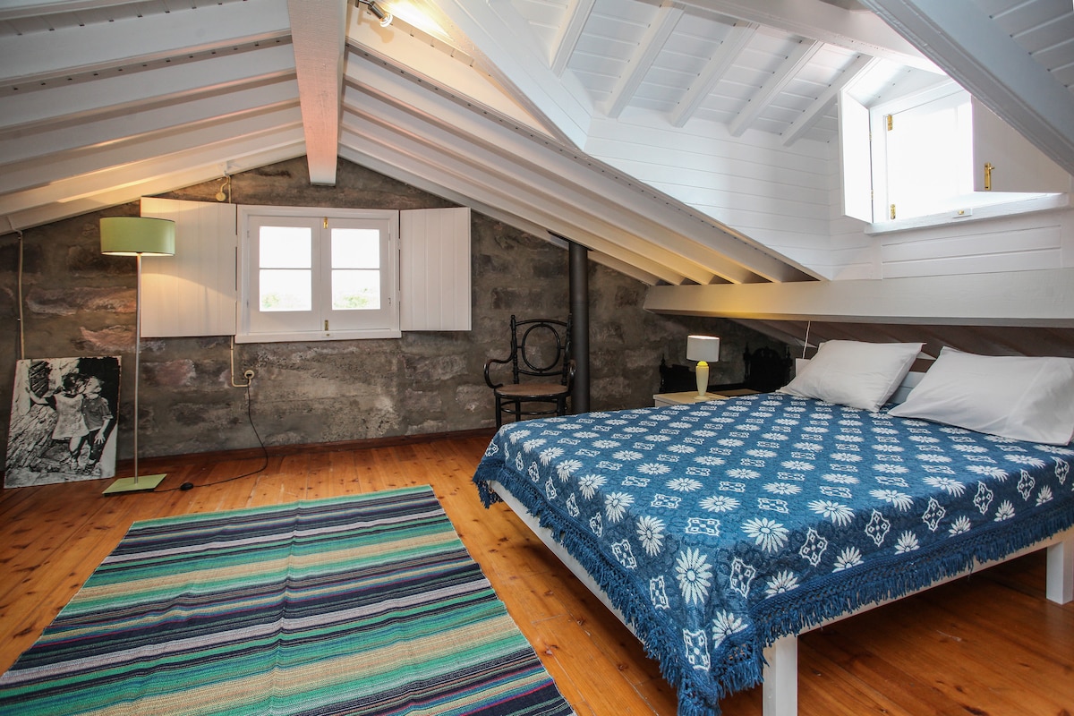 Mezanine - spálňa 4