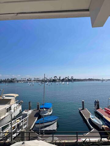 Naples Island Waterfront Beach House gallery image 4