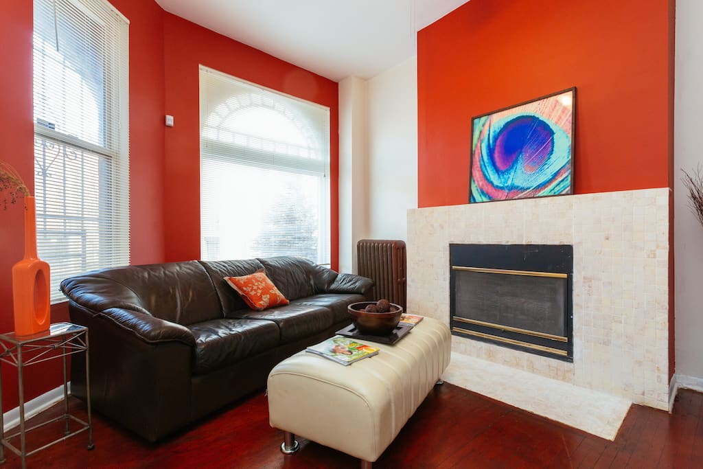 Large and nicely appointed living room with plenty of sunlight!