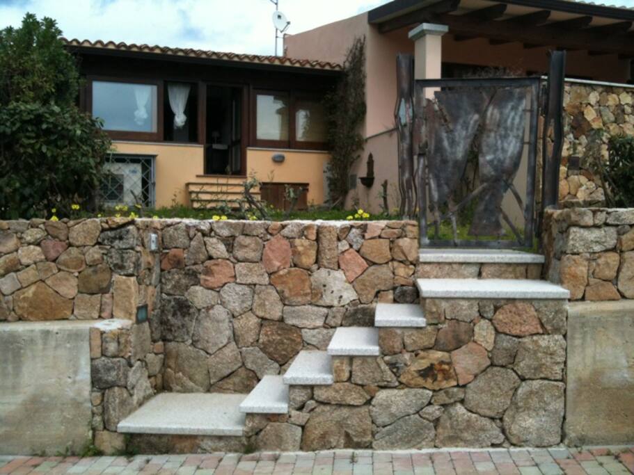 INGRESSO LATO MARE
