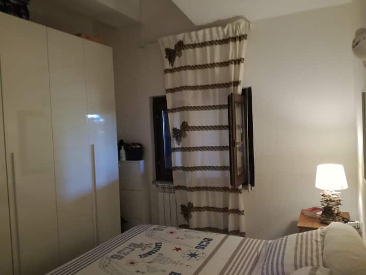 חדר שינה (ארון)