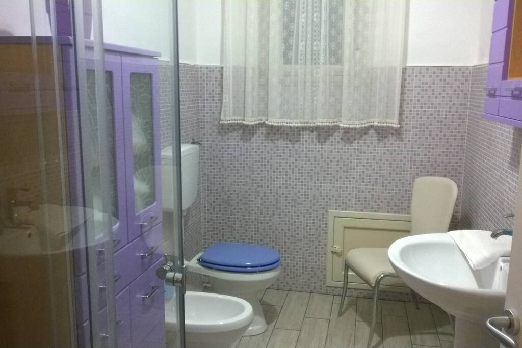 Bagno Principale Viola