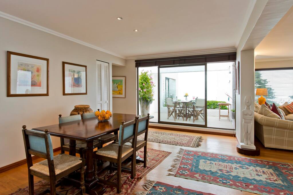 Dining room area with direct views to the ocean.