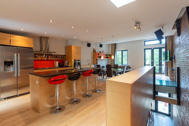 Superb 2 suite house 1 office – Plateau Mont-Royal