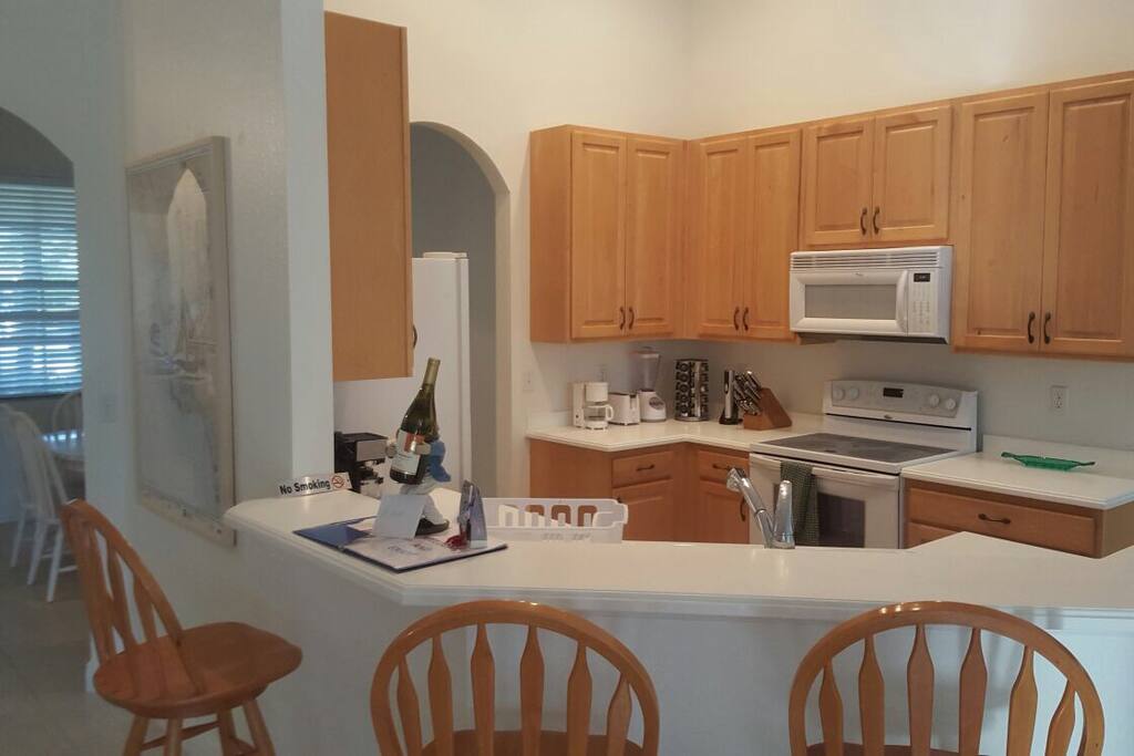 Kitchen & Dinette