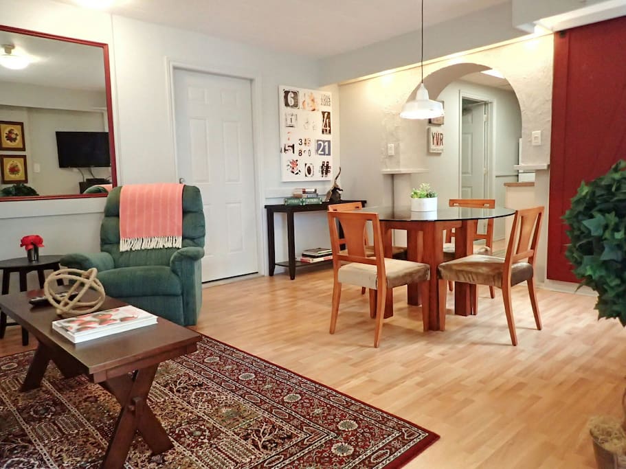 "Strong internet, quiet property. I would stay here again." -- David S., *****