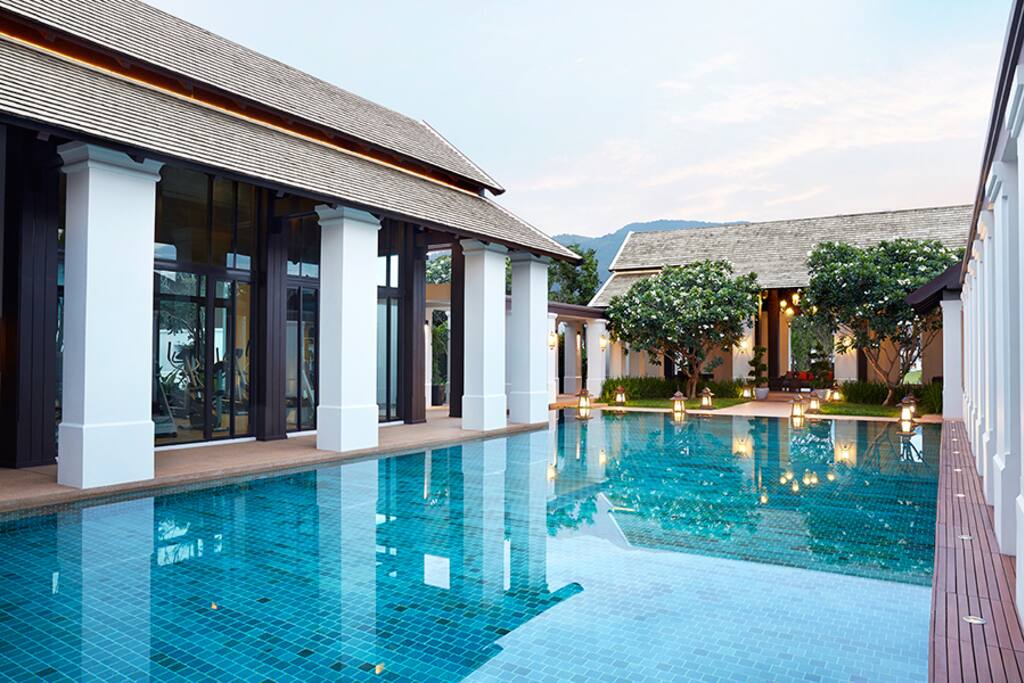 Shared swimming pool