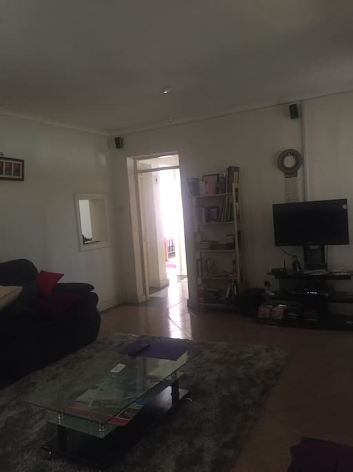 Shared living room, wifi, tv,