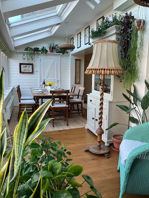 Spacious Stone Cottage in Quite Location