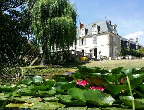 Château des Tourelles, with pool and tennis