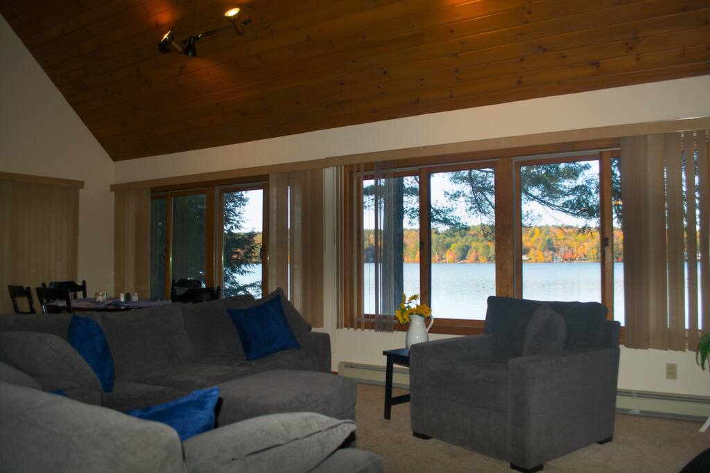 Relax in our new living room furniture and enjoy a movie on our 50" flat screen TV.