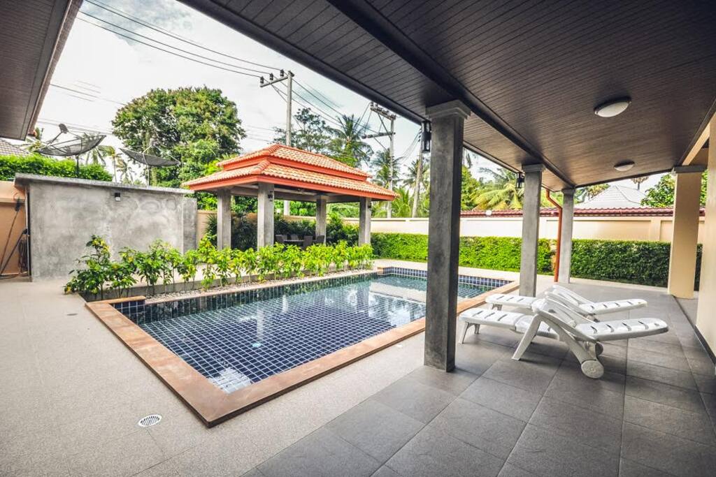 Pool size 4x8x1.2-1.5m