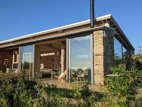 Skylark Seaview Studio