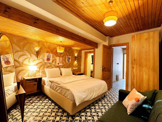 REFurbished Triplex in Taksim gallery image 2