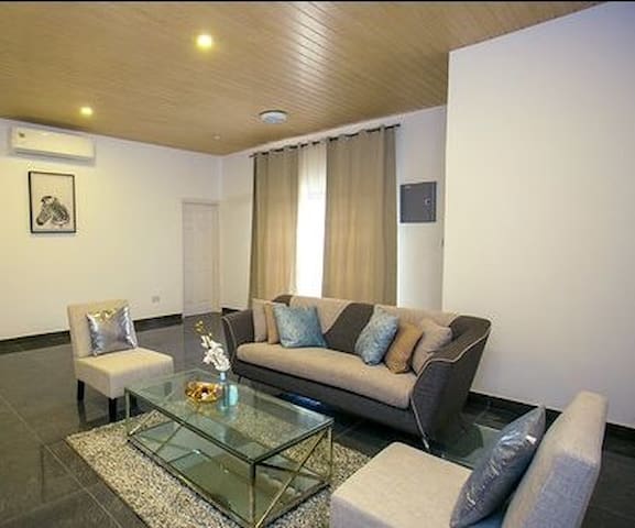 Sandton Court Secure Luxury In The Heart Of Accra Sep 2021 Serviced Apartment In Osu Klottey Ghana 2 Bedroom 2 Bathroom