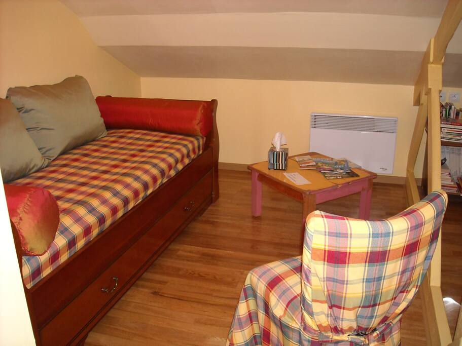 chambre agréable 3 personnes lit 80X195