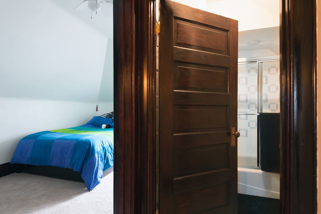 And behind door #2.......A bathroom!