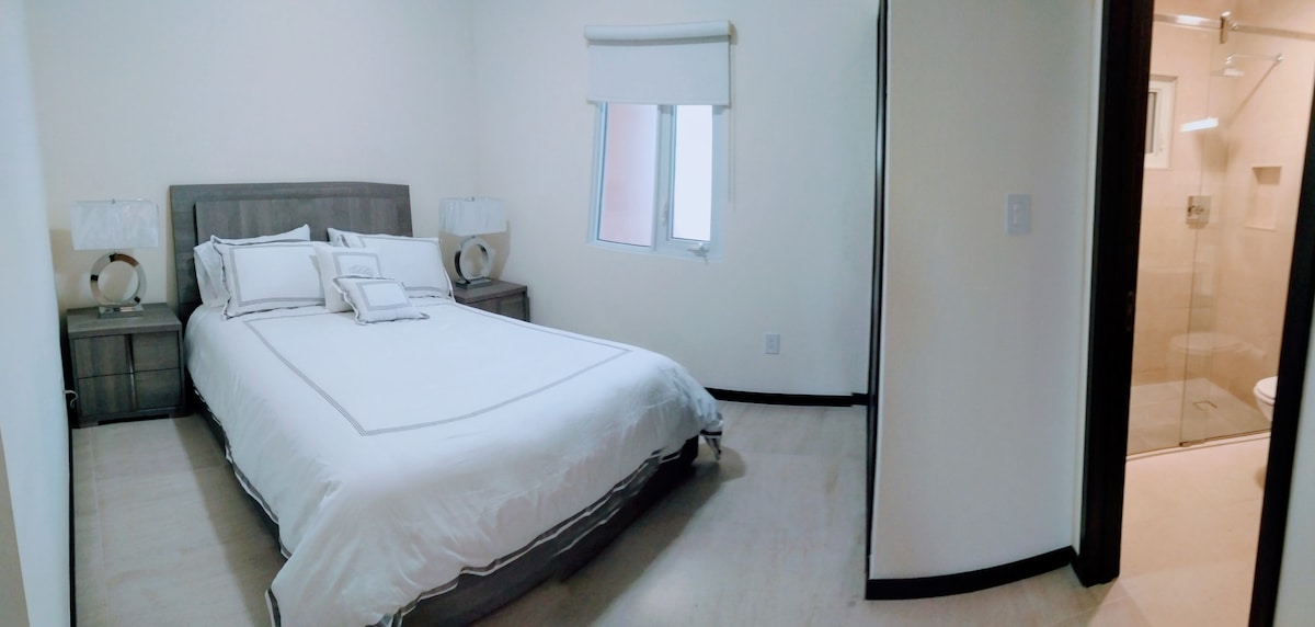 სასტუმრო საძინებელი