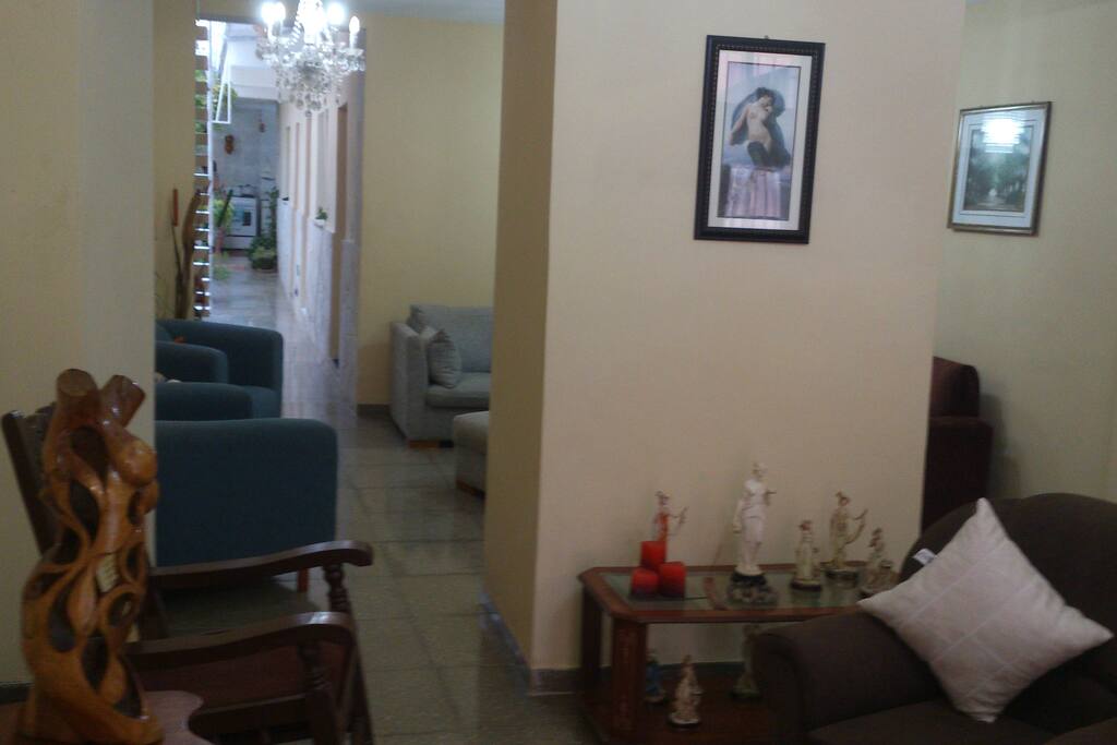 Primera sala / First living room