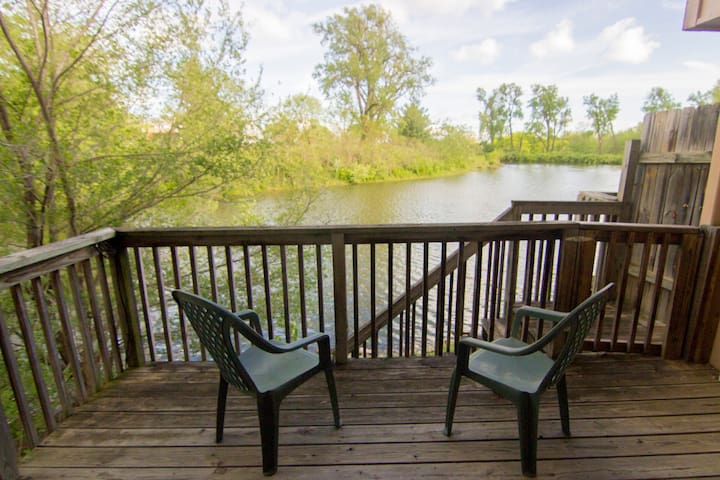 Lakeview Townhouse