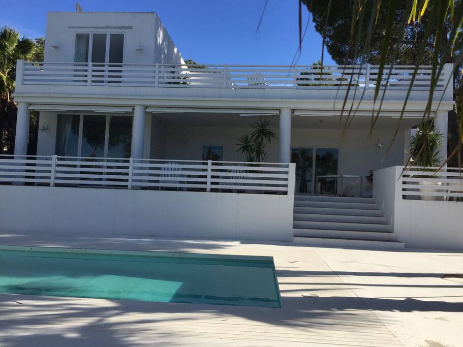 Private pool of 47 m²