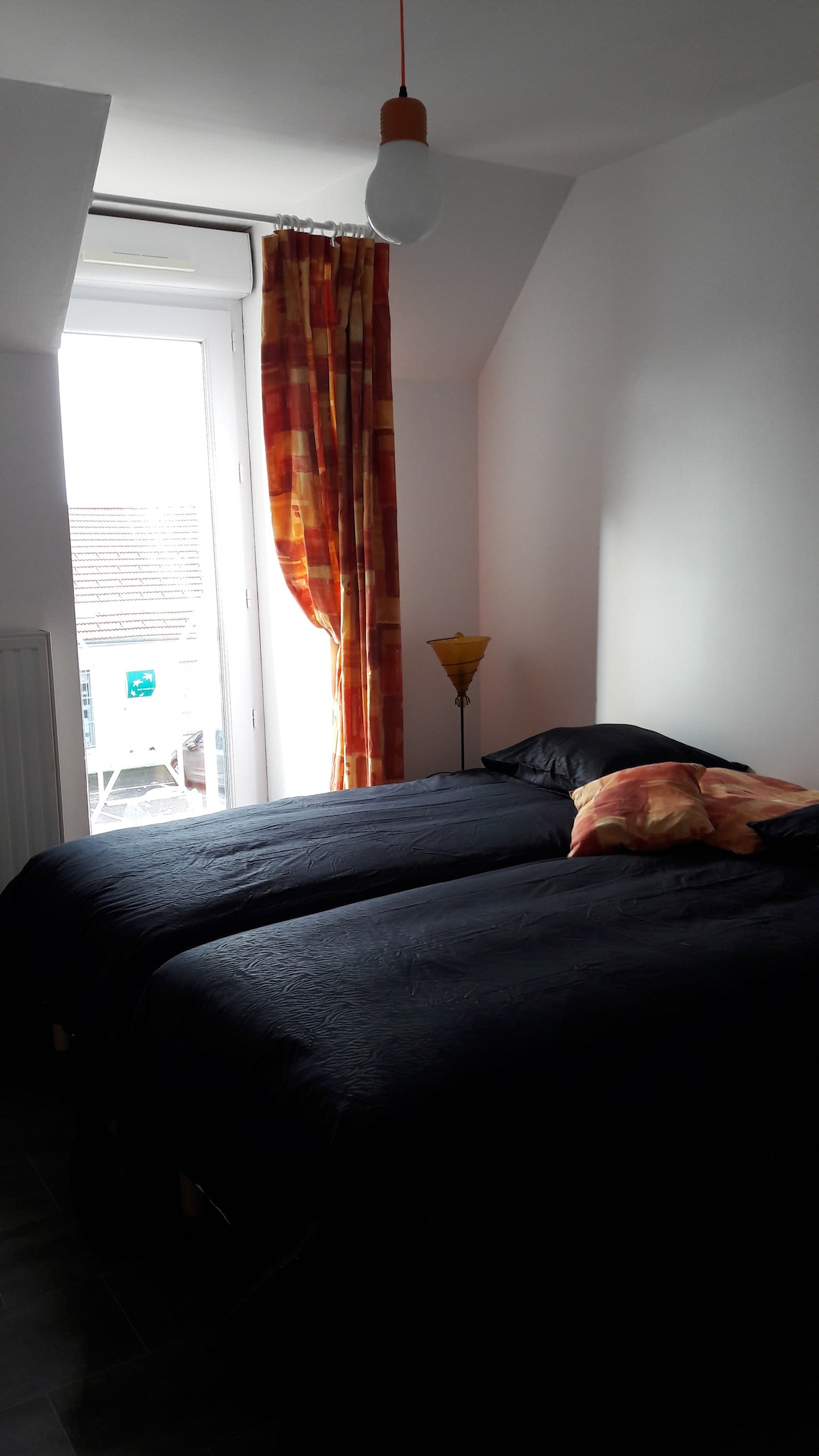 غرفة النوم 2