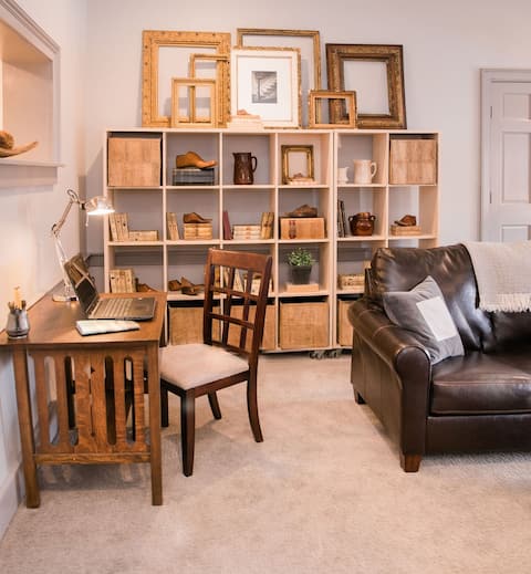 Kenton Suite - Walk to Downtown Dining & Boutique