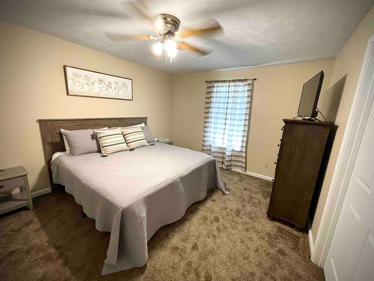 King size bed - dresser and TV! 