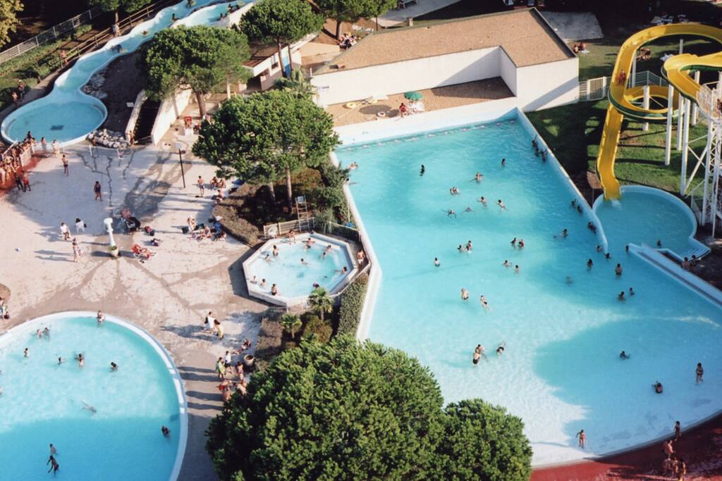 Parc Aquatique "Espace Grand Bleu" (situé à quelques mètres de la Résidence)