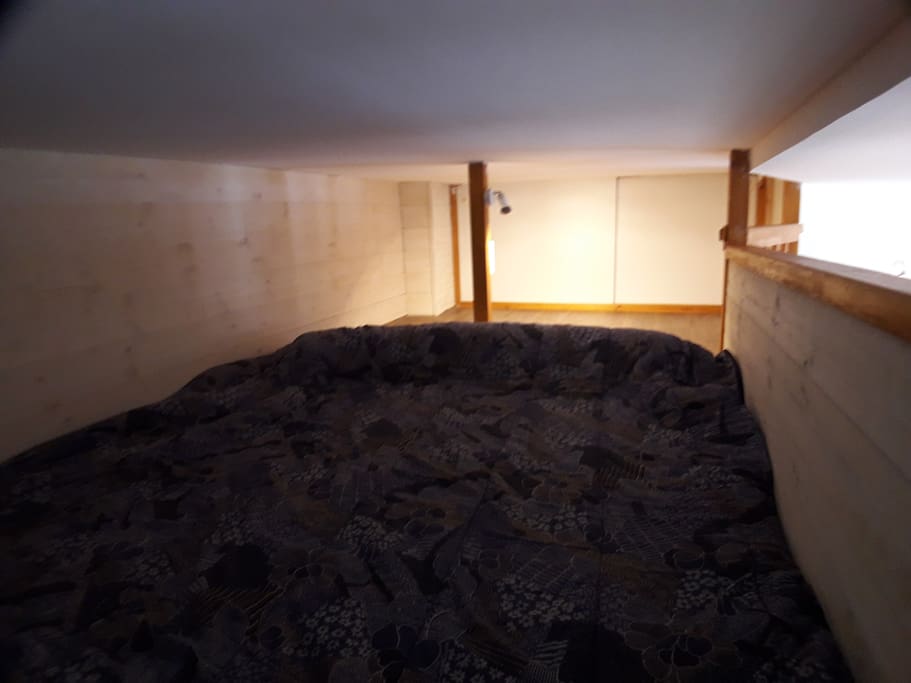 mezzanine avec lit de plus de 160cm