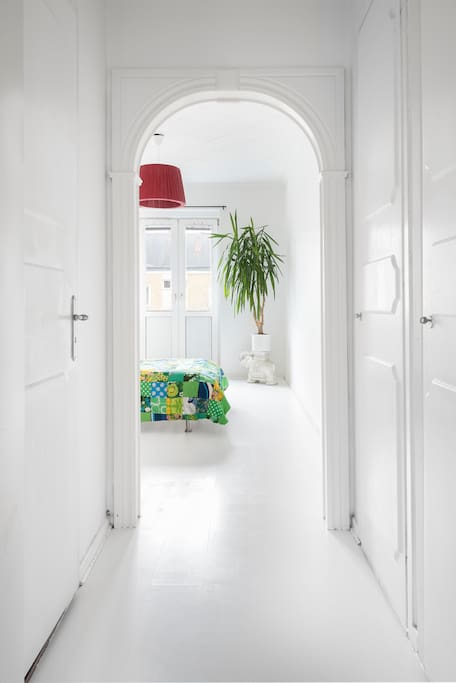 Hallway to livingroom
