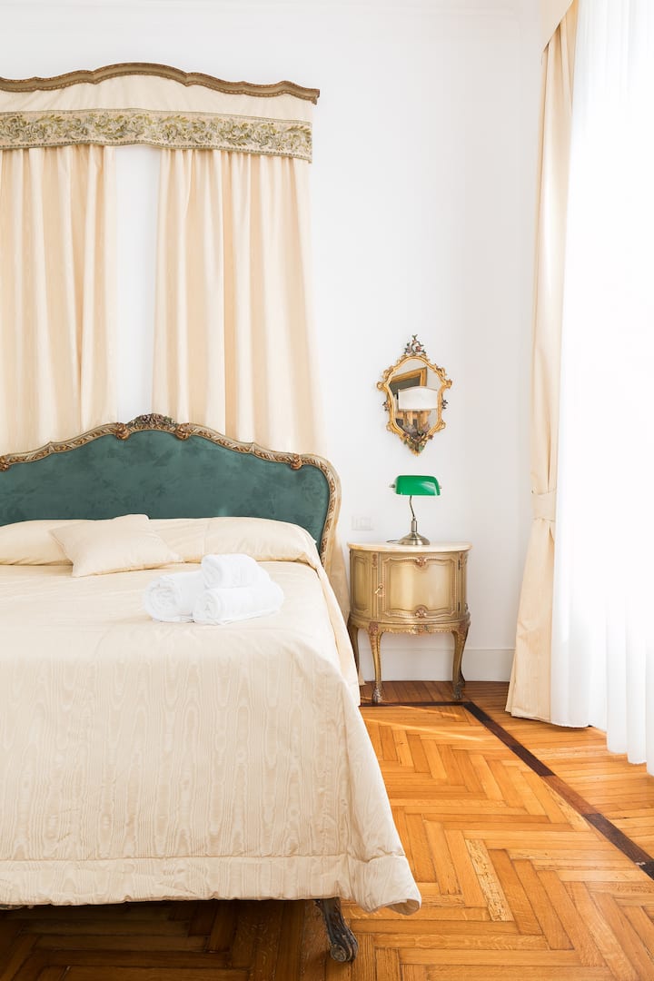ห้องนอนใหญ่ (Master Bedroom)